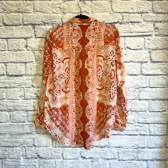 Pilcro from Anthropologie the relaxed roomy button down shirt size small - Picture 8 of 9